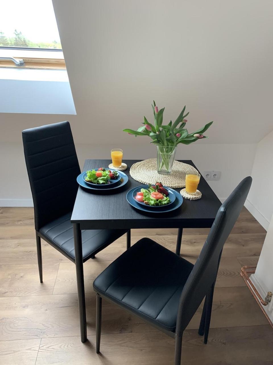 Apartamenty Astor - Ksiezycowy 斯扎瓦诺泽德霍 外观 照片