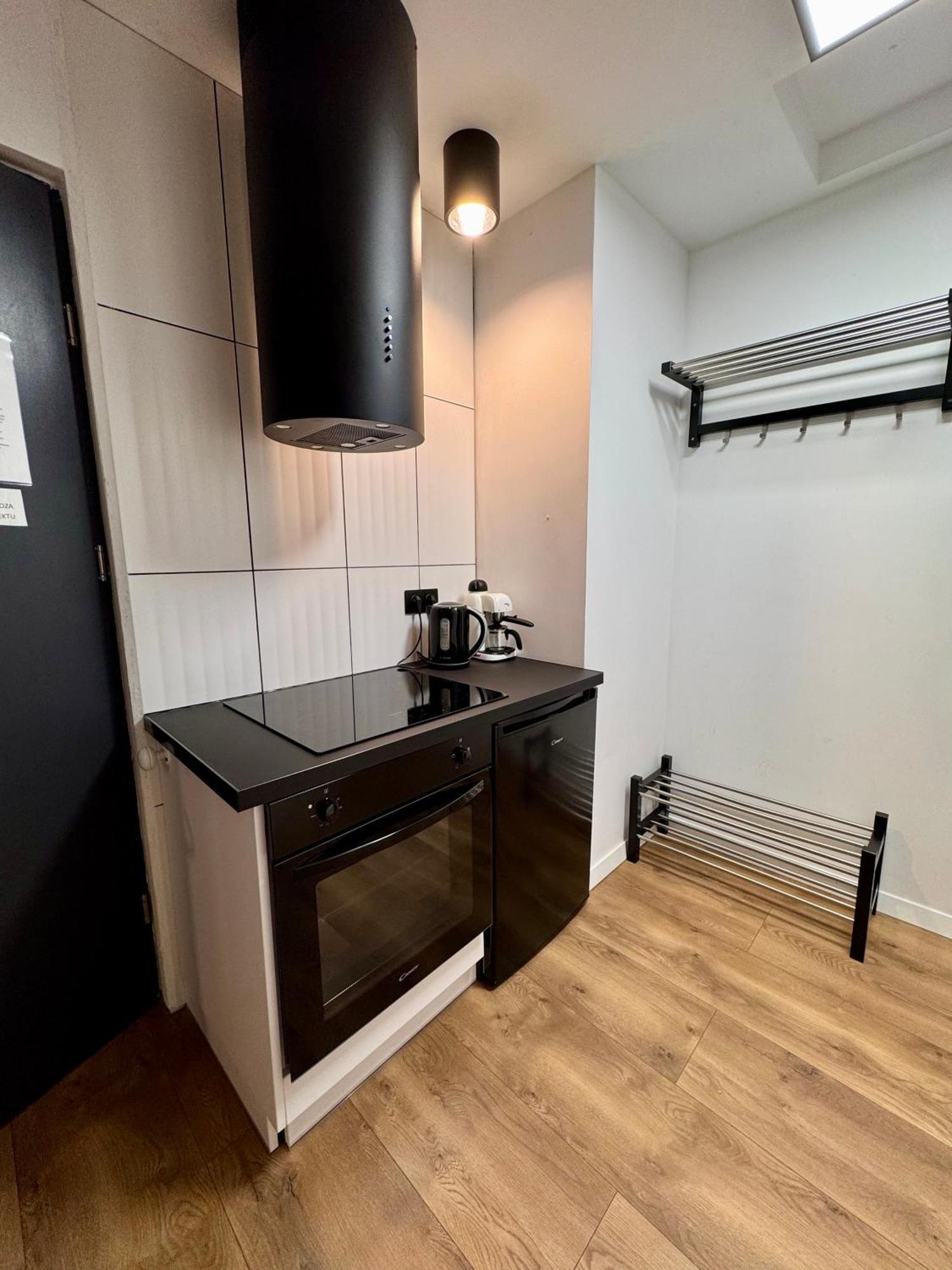 Apartamenty Astor - Ksiezycowy 斯扎瓦诺泽德霍 外观 照片